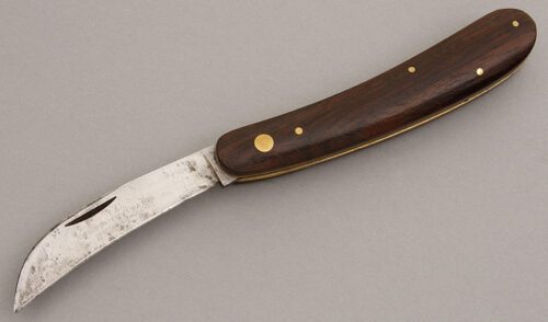 IXL Geo Wostenholm Pruning Knife with Walnut Wood Handles handle material - Obverse Side - Item #KLC07993