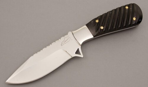 Jim Thompson Hunter with Fluted Buffalo Horn Scales handle material - Obverse Side - Item #KLC08028