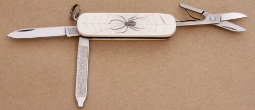 Victorinox Classic Multi-blade with Ancient Ivory Scales handle material - Obverse Side - Item #KLC08147