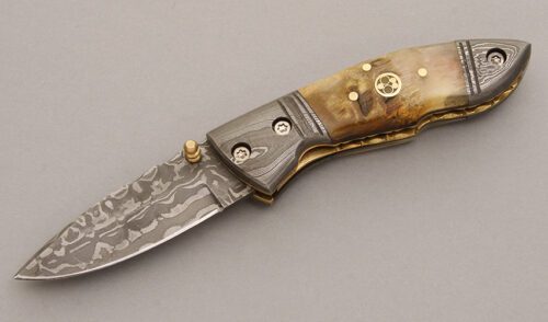 Unknown Maker Linerlock with Rams Horn Scales handle material - Obverse Side - Item #KLC08219