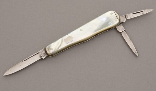 Ulster Knife Co. Gents Lobster Whittler with Mother of Pearl handle material - Obverse Side - Item #KLC08293