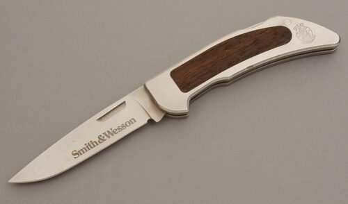 Smith & Wesson Model 6062 Maverick Lockback with Stainless Frame handle material - Obverse Side - Item #KLC08344