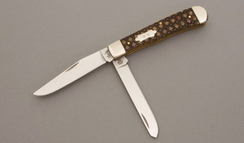 Case Cutlery 7254 Trapper with Carved Oak Scales handle material - Obverse Side - Item #KLC08393