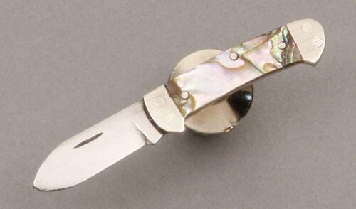 Jerry Bodner Tie Tack Knife with Abalone Shell Scale handle material - Obverse Side - Item #KLC08582