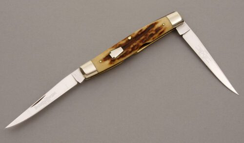 Schatt & Morgan 032127 Yankee Muskrat with Sambar Stag Handle Scales handle material - Obverse Side - Item #KLC08873