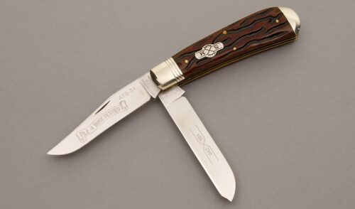 Schatt & Morgan Sway Belly Trapper with Worm Groove Brown Bone handle material - Obverse Side - Item #KLC08919
