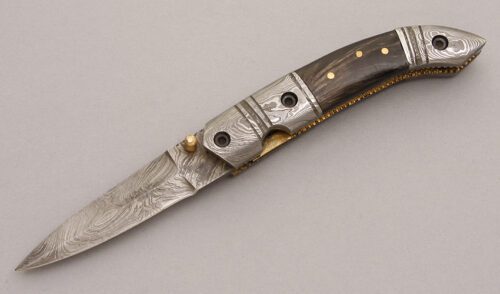 Unknown Maker Linerlock with Buffalo Horn Scales handle material - Obverse Side - Item #KLC08975