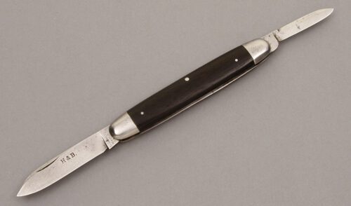 Humason & Beckley Mfg Co. Senator with Ebony Wood Handle Scales handle material - Obverse Side - Item #KLC09082