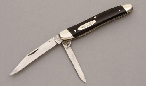 Robeson Cutlery Pocketeze Two Blade Jack with Black Celluloid Scales handle material - Obverse Side - Item #KLC09083