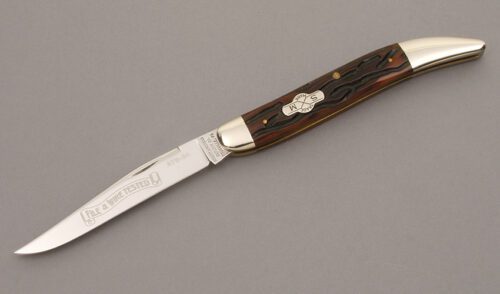 Schatt & Morgan 041120 Large Toothpick with Worm Groove Jigged Bone handle material - Obverse Side - Item #KLC09134