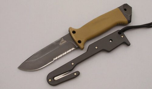 Gerber Knives LMF II with Glass Filled Nylon Handle handle material - Obverse Side - Item #KLC09157