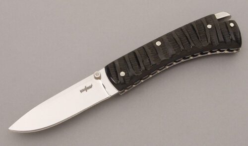 Ed Kalfayan Tail Lock Folder with Impala Jigged Buffalo Horn handle material - Obverse Side - Item #KLC09261