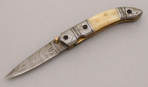 Unknown Maker Linerlock with Smooth White Bone Scales handle material - Obverse Side - Item #KLC09286