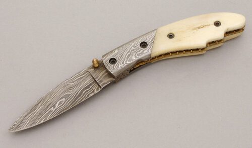 Unknown Maker Linerlock with Smooth White Bone handle material - Obverse Side - Item #KLC09293