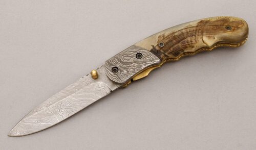 Unknown Maker Damascus Linerlock Folder with Sheep Horn Handle Scales handle material - Obverse Side - Item #KLC09315