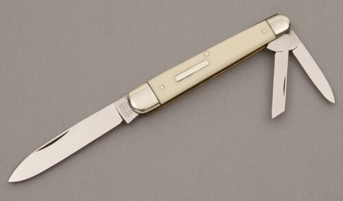 Giesen & Forsthoff Whittler with French Ivory Celluloid handle material - Obverse Side - Item #KLC09489