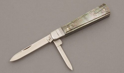 Queen Cutlery English Gentleman's Jack Knife with Carved Black Pearl Scales handle material - Obverse Side - Item #KLC09490