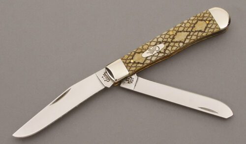 Case Cutlery 6254 Trapper with Rattle Snake Jigged Bone handle material - Obverse Side - Item #KLC09504