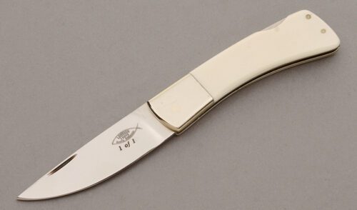 Frank Lampson Lockback with Antique Ivory Handle Sclaes handle material - Obverse Side - Item #KLC09602
