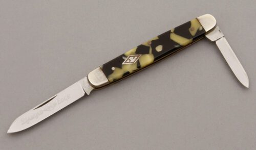 Shapleigh Knives Senator with Black & Yellow Celluloid handle material - Obverse Side - Item #KLC09639