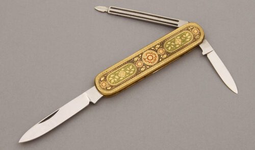 Hoffritz Cutlery Three Blade Lobster with Brass & Enamel Handles handle material - Obverse Side - Item #KLC09649