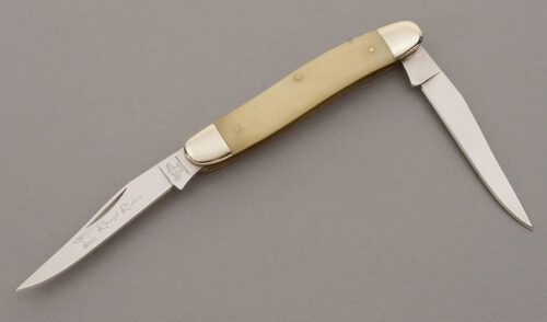 Rough Rider Muskrat with Smooth Natural Bone Scales handle material - Obverse Side - Item #KLC09774