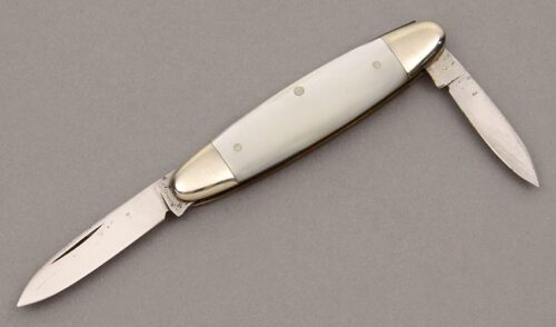Cattaraugus Cutlery 22783 Butter Bean with Mother of Pearl Scales handle material - Obverse Side - Item #KLC09960