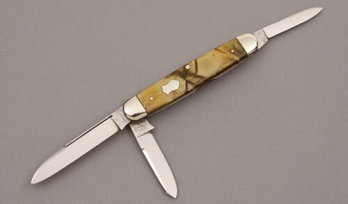 Remington UMC R4635 Stockman with Brown Pyremite Scales handle material - Obverse Side - Item #KLC09988