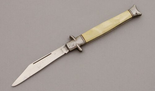 Hammer Brand Knives Fishing Folder with Yellow Pearl Celluloid handle material - Obverse Side - Item #KLC10078