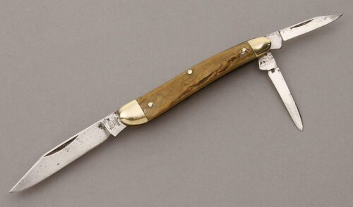 Hen & Rooster Whittler with Stag Handle Scales handle material - Obverse Side - Item #KLC10184