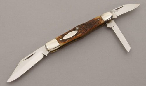 Cattaraugus Cutlery Tuxedo Whittler with Jigged Honey Bone Scales handle material - Obverse Side - Item #KLC10268