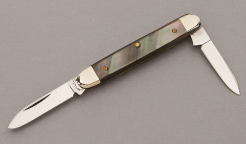 Queen Cutlery Senator Pen Knife with Black Pearl Handle Scales handle material - Obverse Side - Item #KLC10300