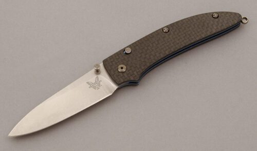 Benchmade Knives Model 480-1 Shoki Nak-Lok with Carbon Fiber Handle Scales handle material - Obverse Side - Item #KLC10424