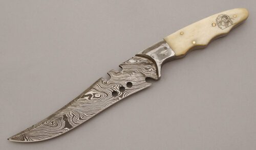 Unknown Maker Fantasy Fighter with Smooth White Bone Scales handle material - Obverse Side - Item #KLC10441