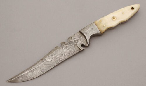 Unknown Maker Fantasy Fighter with Smooth White Bone Scales handle material - Obverse Side - Item #KLC10578