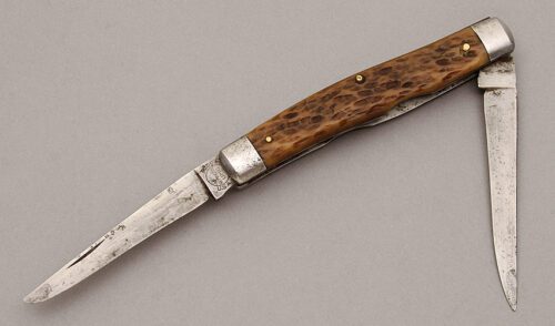 Remington Knives R4593 Muskrat with Jigged Bone Handle Scales handle material - Obverse Side - Item #KLC10781