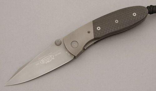 Microtech Knives Lightfoot Linerlock Folder with Carbon Fiber Handle Scales handle material - Obverse Side - Item #KLC10810