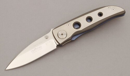 Klotzli Knives Sarra Linerlock Folder with Titanium Frame handle material - Obverse Side - Item #KLC11031