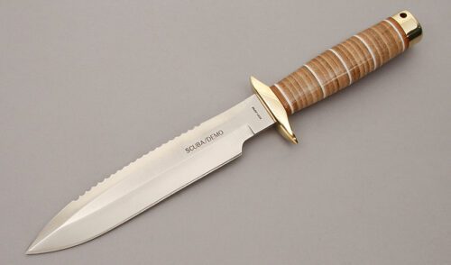 Sog Knives 20th Anniversary Scuba/Demo with Stacked Leather Handle handle material - Obverse Side - Item #KLC11126