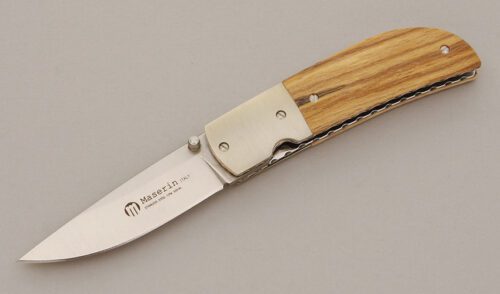 Maserin Atti Linerlock Folder with Beechwood Handle Scales handle material - Obverse Side - Item #KLC11544