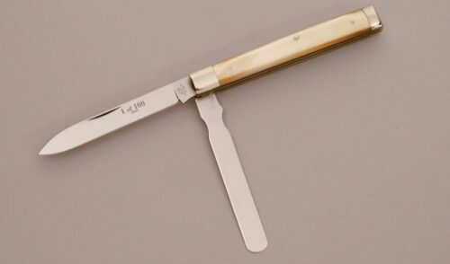 Queen Cutlery Doctors Knife with Gold Lip Pearl Scales handle material - Obverse Side - Item #KLC11618