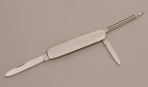 Hen & Rooster Lobster Folder with Embossed Stainless Scales handle material - Obverse Side - Item #KLC11628