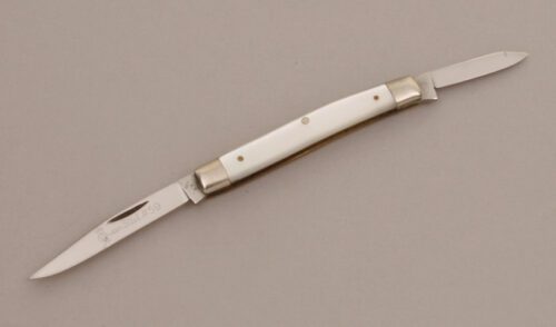 Queen Cutlery Two Blade Pen with Mother of Pearl Scales handle material - Obverse Side - Item #KLC11642