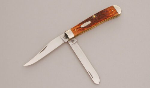 Case Cutlery 6254 Trapper with Chestnut Jigged Bone Scales handle material - Obverse Side - Item #KLC11724