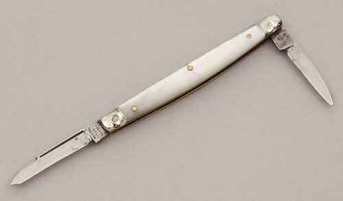 Western Cutlery Gent Pen Knife with Mother of Pearl Scales handle material - Obverse Side - Item #KLC11755