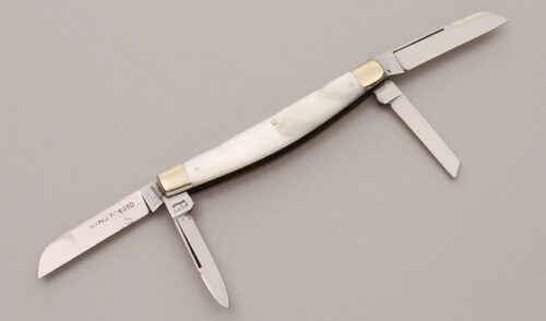 Hoffritz Cutlery Congress with Mother of Pearl Scales handle material - Obverse Side - Item #KLC12178