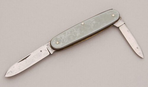Remington Knives R7925 Two Blade Pen Knife with Green Pyremite Scales handle material - Obverse Side - Item #KLC12432
