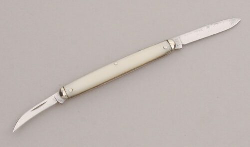 Case Cutlery 9261 Pen Knife with Pearl Celluloid Scales handle material - Obverse Side - Item #KLC12585