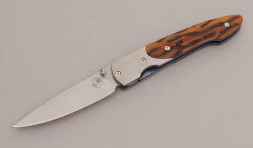 William Henry Knives T10A Linerlock Folder with Amber Jigged Bone Scales handle material - Obverse Side - Item #KLC12615