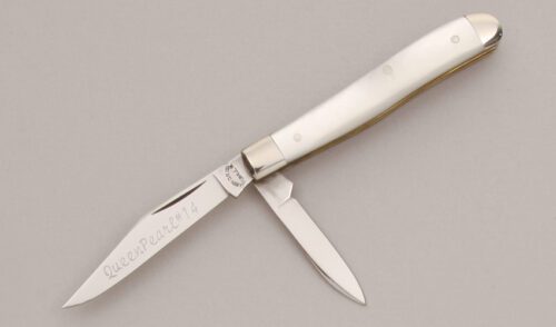 Queen Cutlery 14P Peanut with Mother of Pearl Handle Scales handle material - Obverse Side - Item #KLC12662
